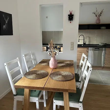 Schwarzwald Maedl * 巴特维尔德巴德