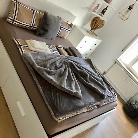 Schwarzwald Maedl * 巴特维尔德巴德