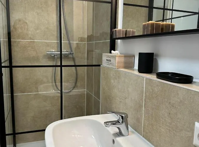 Schwarzwald Maedl باد ويلباد