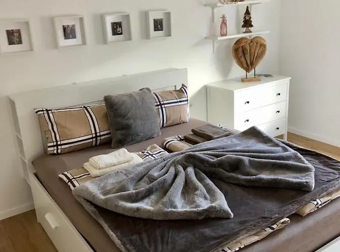 Schwarzwald Maedl Bad Wildbad